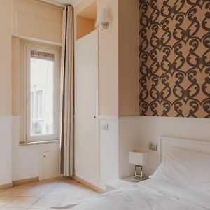 Camera economy con letto king size